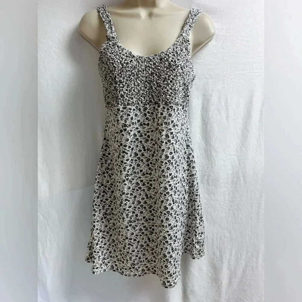 🌸 Upfront Black & White Floral Sundress – Women’s Medium 🌸 - Picture 2 of 5